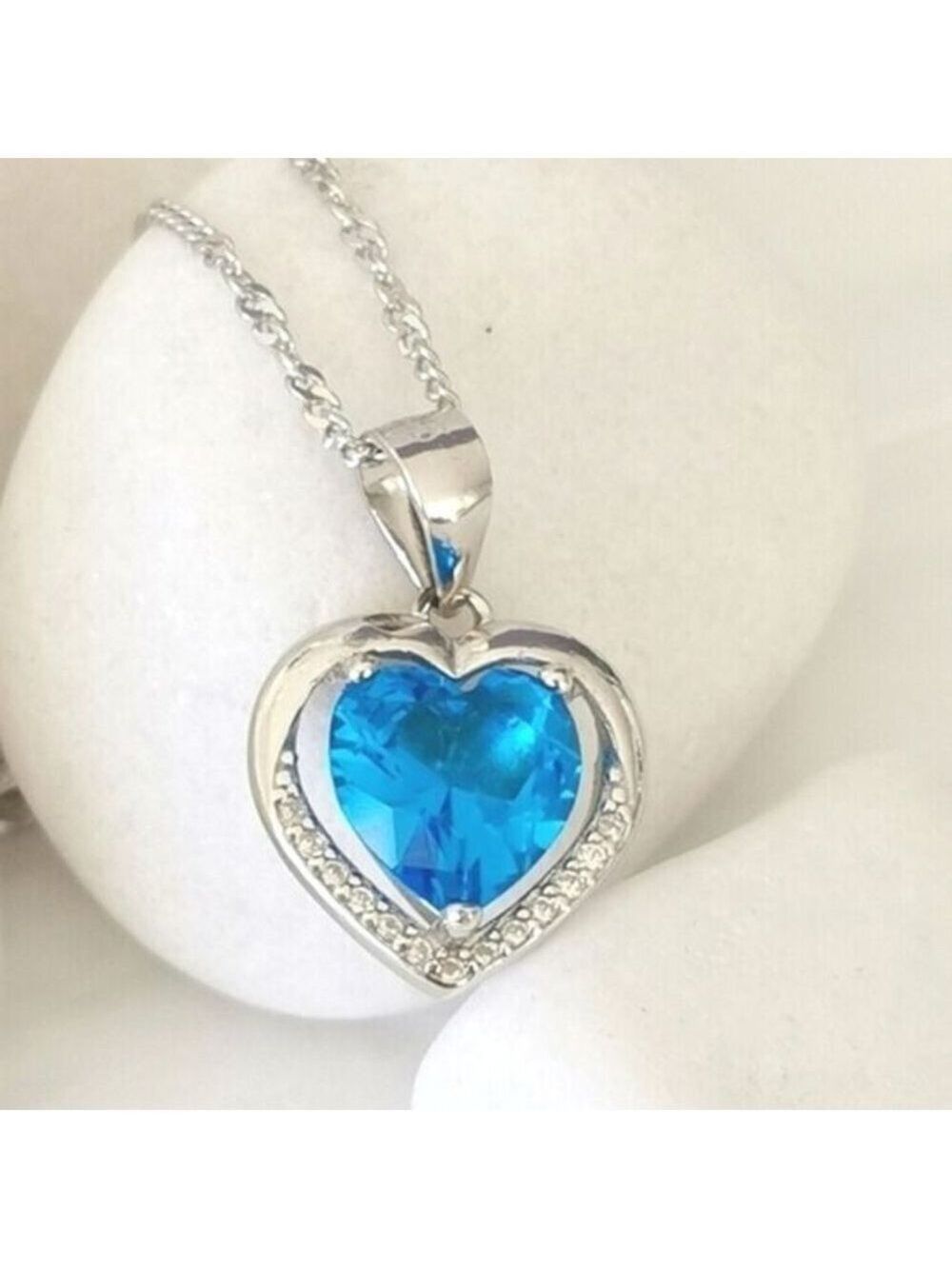 Blue Topaz heart pendant necklace in Sterling Silver 🆕